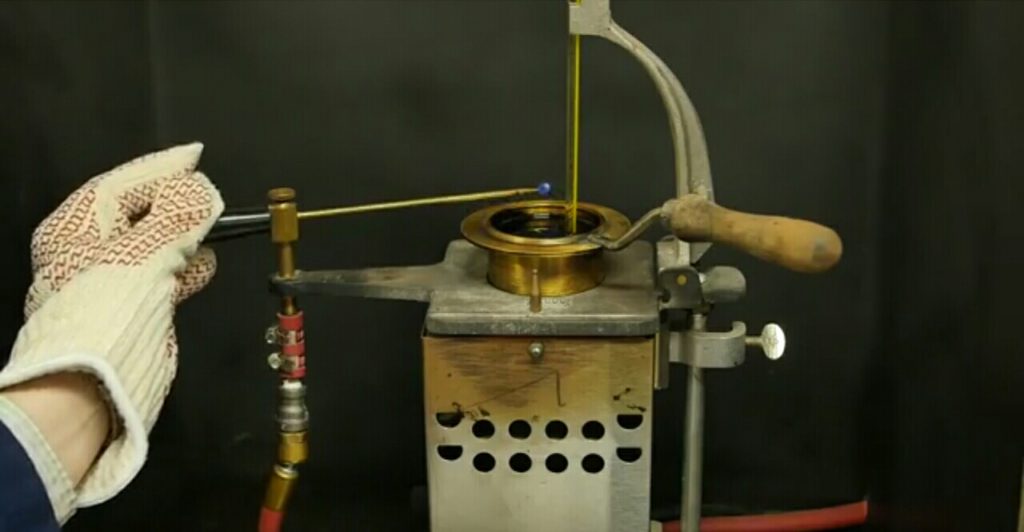 “Flash and Fire Point Test of Bitumen – Kiyo R&D Lab | Ensuring Safety & Quality”