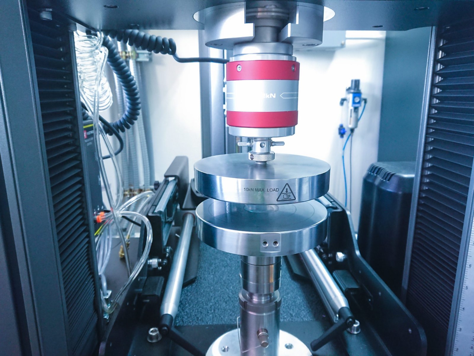 High Temperature UTM Testing Lab @ Kiyo R&D LAB – NABL Aligned Mechanical Testing