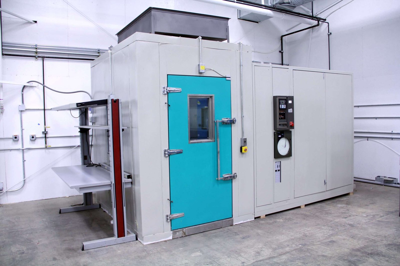 Environmental exposure testing lab equipment – UV testing, salt spray chamber, thermal ageing, corrosion evaluation at Kiyo R&D LAB